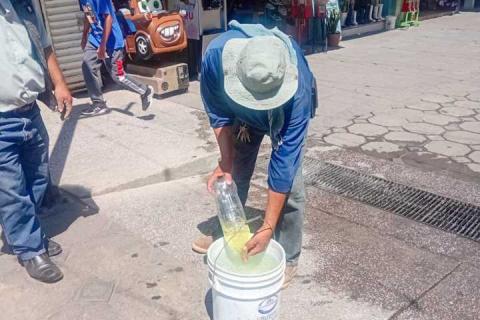 Realiza CAPAMH acciones de limpieza y desazolve en andador San Luis de Huamantla imagen 2
