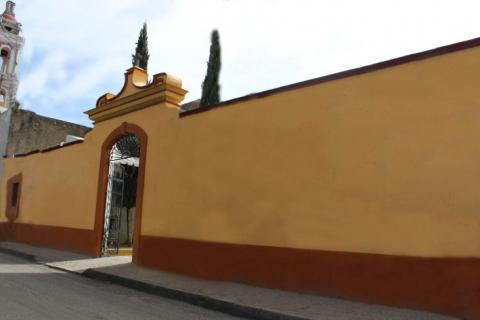 Dan mantenimiento a panteones del municipio de Huamantla imagen 2