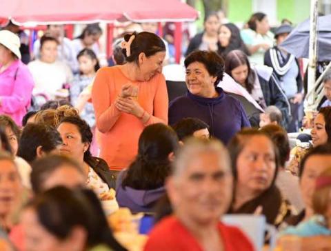 Presidentes de comunidad destacan la iniciativa del alcalde Salvador Santos Cedillo para festejar a madres imagen 2