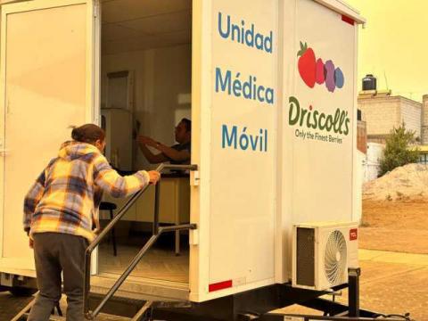 La caravana de salud y servicios del SMDIF de Huamantla llegó a El Valle imagen 4