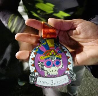 Premian a ganadores de carrera nocturna “La Catrina” imagen 2