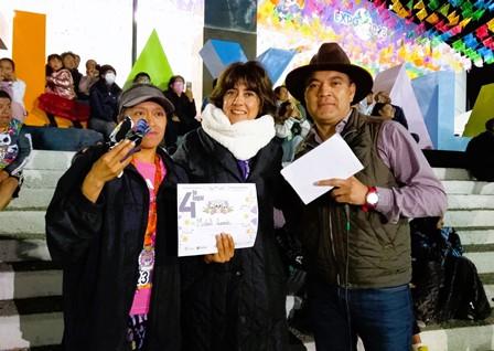 Premian a ganadores de carrera nocturna “La Catrina” imagen 1