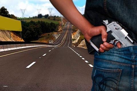 Sujetos armados atracan impunemente en carreteras de Tlaxcala