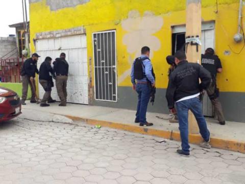 Realizan cateo en Calpulalpan; decomisan armas y drogas, hay dos detenidos imagen 5