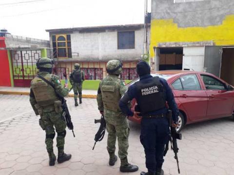 Realizan cateo en Calpulalpan; decomisan armas y drogas, hay dos detenidos imagen 4