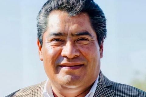 Cachorro para gobernar; dinosaurio para robar