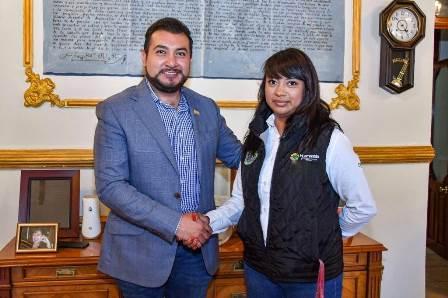 Salvador Santos designa nuevos funcionarios en ayuntamiento de Huamantla