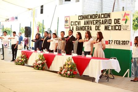 Presidenta del DIF y alcalde de Chaiutempan suman esfuerzos imagen 2