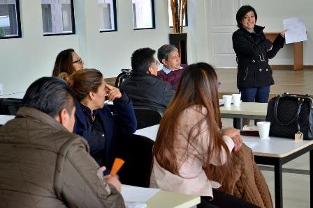 Reciben bibliotecarios Taller Habilidades Lectora y de Comprensión
