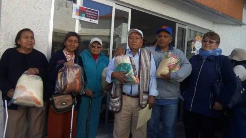 Distribuye ayuntamiento de Tlaxcala cobijas a familias vulnerables imagen 3
