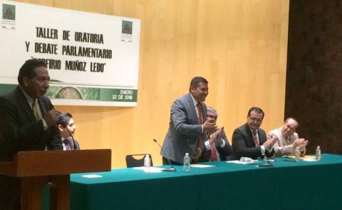 Imparte conferencia magistral Rubén Terán en el Congreso de la Unión imagen 5