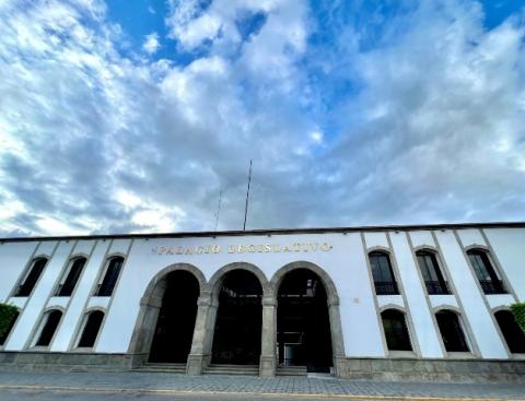 Van 40 profesionales interesados en ocupar el cargo de titular del OFS