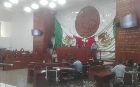Diputados locales le regresan el voto a Presidentes de Comunidad