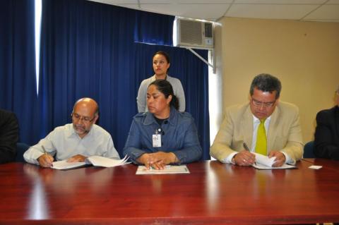 Signan convenio de colaboración UPTlax y Euwe Wexler de México imagen 3
