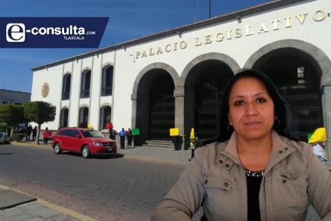 En Axocomanitla piden la destitución de Martha Palafox por transa y corrupta