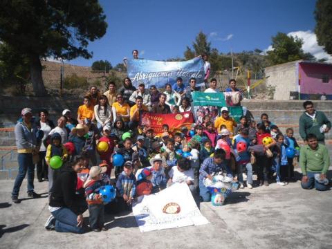 Los clubes Rotaract de Huamantla y Tlaxcala centro realizaron la entrega de juguetes imagen 1