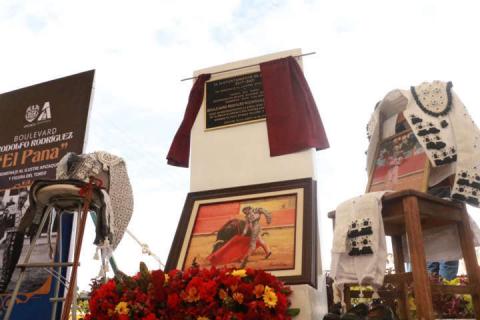 Inaugura alcalde boulevar en honor a ‘’El brujo de Apizaco’’ imagen 3