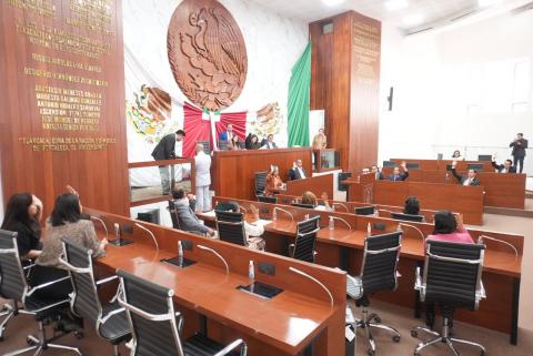 Aprueba LXIV Legislatura Acuerdo por el que se reestructuran las Comisiones Ordinarias