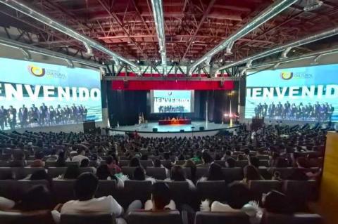 Da Rector bienvenida a estudiantes de nuevo ingreso a la UATx imagen 2