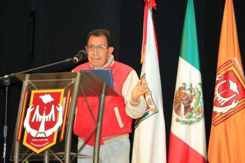 Da Rector bienvenida a estudiantes de nuevo ingreso a la UATx imagen 1