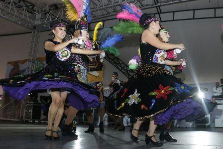 Un éxito el festival de Danza Folklórica en el teatro del artista imagen 1