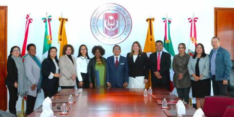 La UATx alienta el diálogo internacional sobre estudios de las familias imagen 3