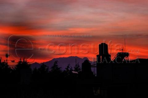 #FotoNota | Cielo rojo, atardecer en Tlaxcala