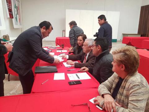 Alfredo Ramírez pasa el examen y se enfila a la candidatura del PRI en el distrito VI imagen 1