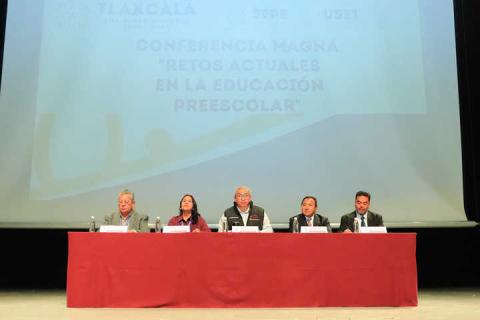 UATx y SEPE-USET fortalecen formación de educadoras con el foro “Retos actuales en la educación preescolar” imagen 1