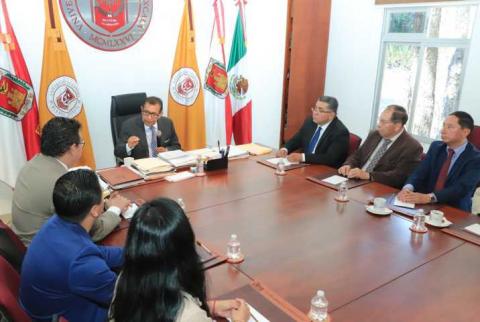UATx y STPS firman convenio de colaboración para impulsar prácticas profesionales de estudiantes imagen 2