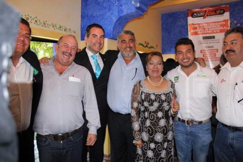 Exhibe Jesús Lohr a Jasso y Manzanilla en pleno debate imagen 1