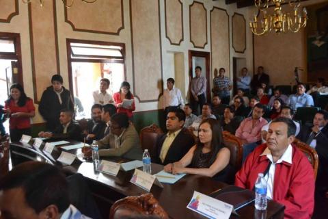 Rinden protesta nuevos delegados de colonia en la capital imagen 2