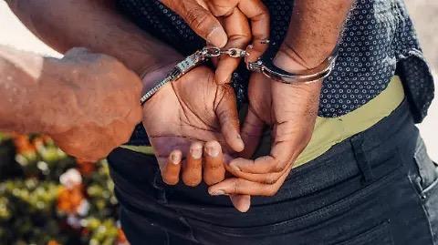 Aseguran a presuntos delincuentes en persecución entre Mazatecochco y Papalotla