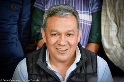 Cutberto Chávez fracasa en su intento de no trabajar; Se impone Homero