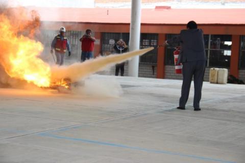 Impulsa PC de Papalotla curso para el combate de incendios en escuelas imagen 2