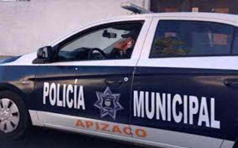 Roban sin problemas camioneta en la cara de policías de Apizaco