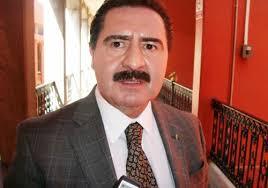 Magistrado Bernal trata como analfabeta a su contrincante