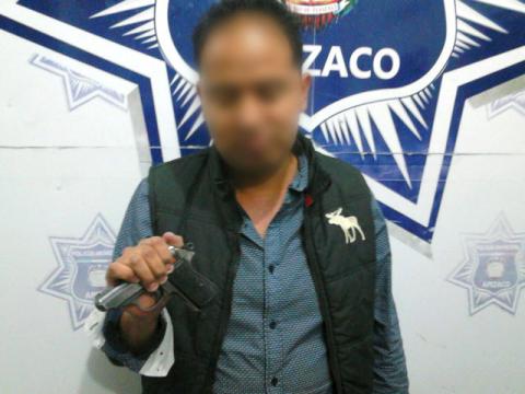 Pone la policía de Apizaco a disposición de la PGR a sujeto que portaba arma de fuego