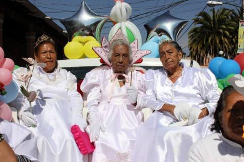 Con desfile cívico conmemoran natalicio de Benito Juárez en Calpulalpan imagen 1