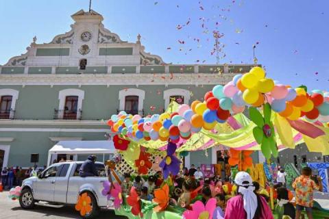 Premiará Gobierno de Huamantla a tres destacadas primarias por su participación en el desfile de primavera imagen 3