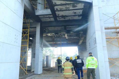 Se registra conato de incendio en planta baja de la construcción de la Torre de Rectoría imagen 5