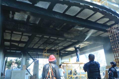 Se registra conato de incendio en planta baja de la construcción de la Torre de Rectoría imagen 3