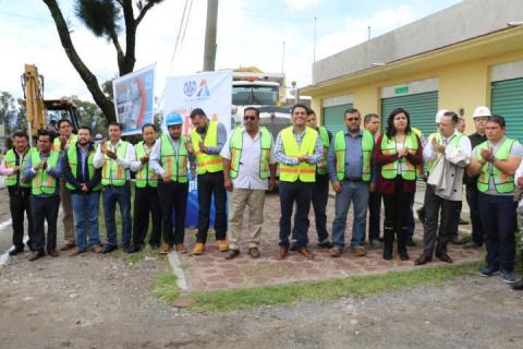 Presidente de Apizaco encabeza inicio de obra pública imagen 1