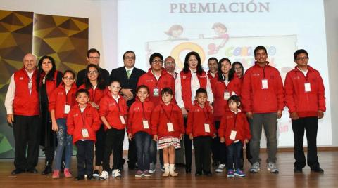 Gana niño tlaxcalteca concurso de dibujo sobre discriminación