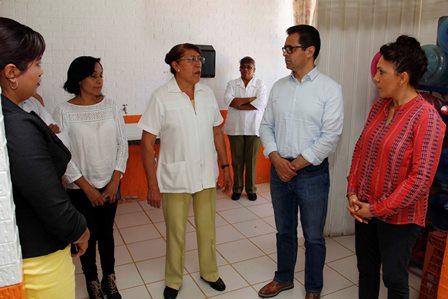 Entrega DIF Estatal material de apoyo en albergues escolares imagen 2