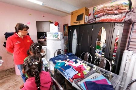 Visita Sandra Chávez a infantes reintegrados a sus familias imagen 2