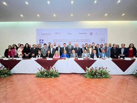 Refrenda Marcela González su compromiso con el medio ambiente, en reunión con sector empresarial imagen 5