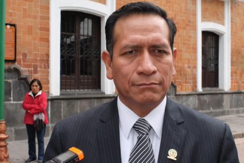 Reconoce que diputados locales han violado la Constitución