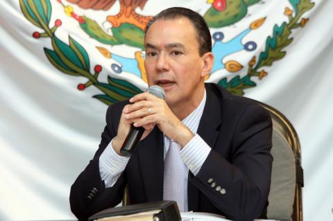 Frenan procesos legislativos por desacuerdos