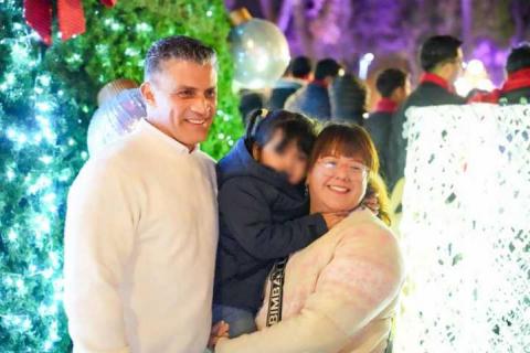Alfonso Sánchez enciende el árbol navideño y llama a promover ambientes de paz en Tlaxcala imagen 5